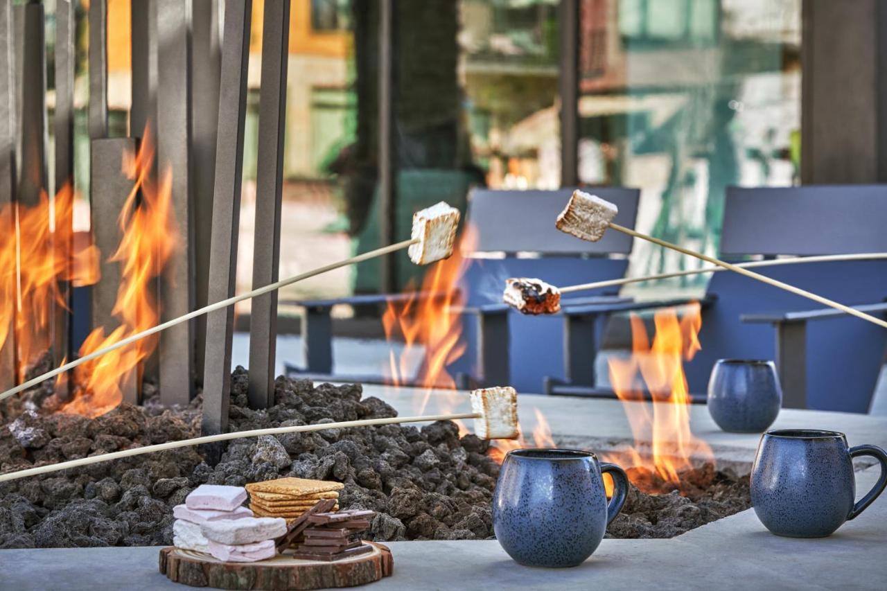 Pendry Park City Exterior photo